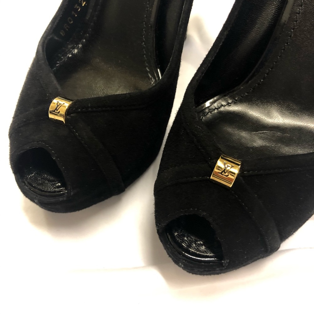 Louis Vuitton Kimono Open Toe Pump